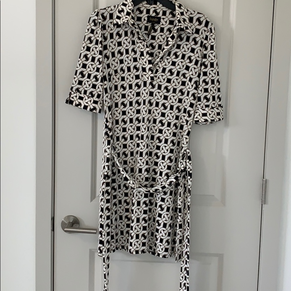 FINAL SALE🎉LAUNDRY SHELLI SEGAL PULLOVER DRESS - Picture 2 of 6